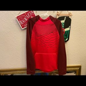 Nike dri-fit Hoodie boys size medium